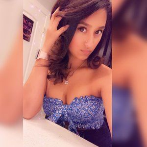 Meet your Posher, Yaneth